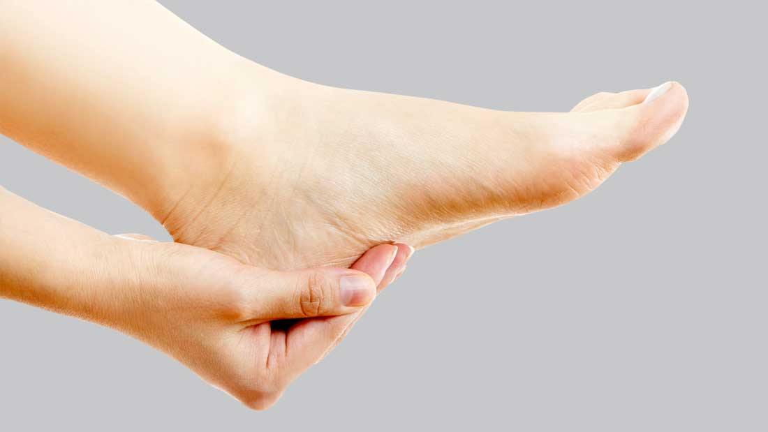 Plantar Fasciitis Arch Pain The Symptoms And Treatments