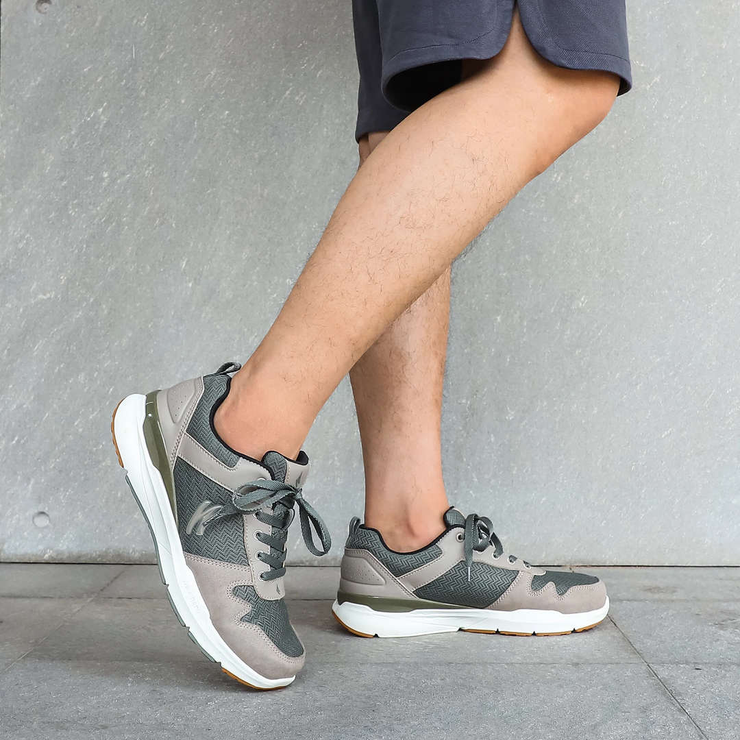 Arch support trainers mens discount